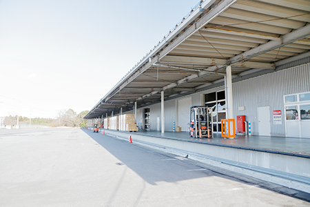 花野井倉庫外観2